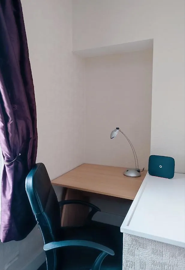 2-Level Apartment Aberdeen